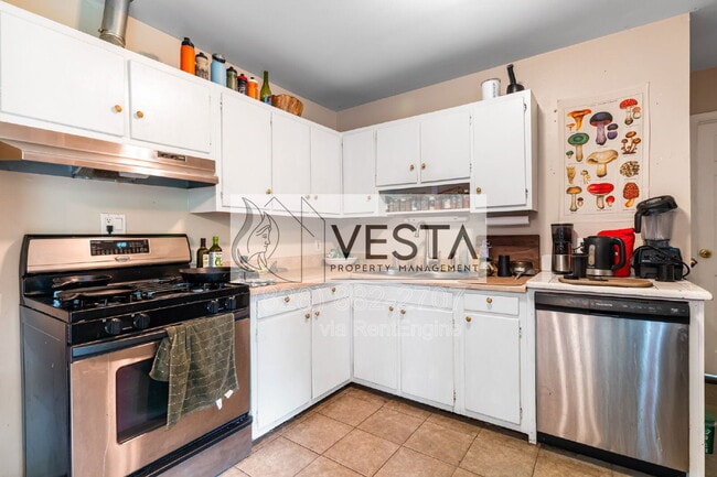 Photo - 60 Greeley St