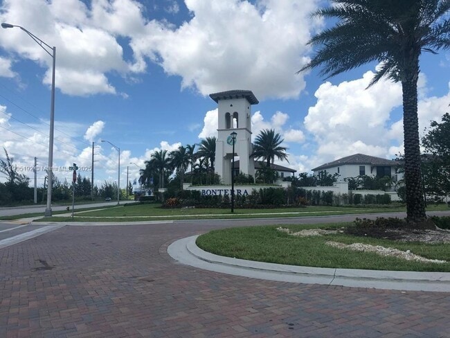 Photo - 9824 W 34th Ct