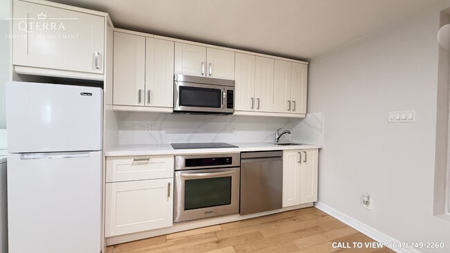 Photo - 105 Chatsworth Dr