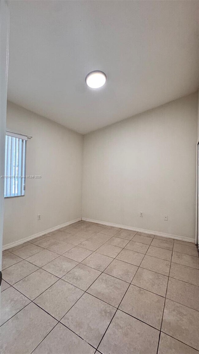 Photo - 2931 SE 13th Ave Unit 205-47