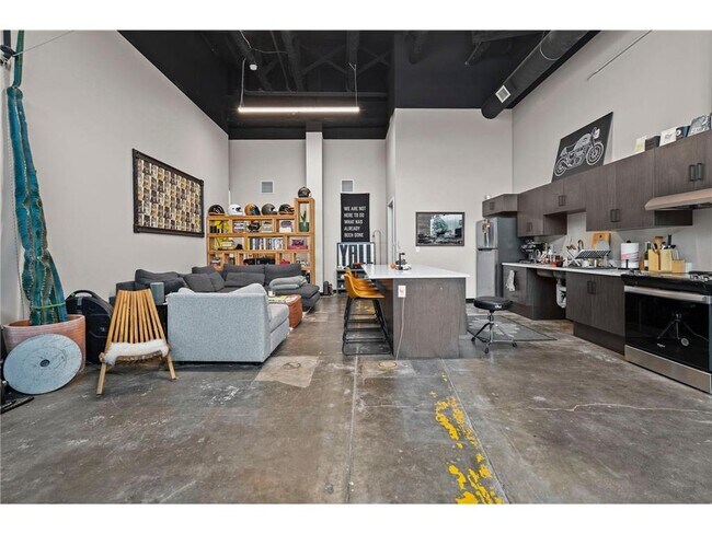 Photo - 801 SE 9th St Unidad 101