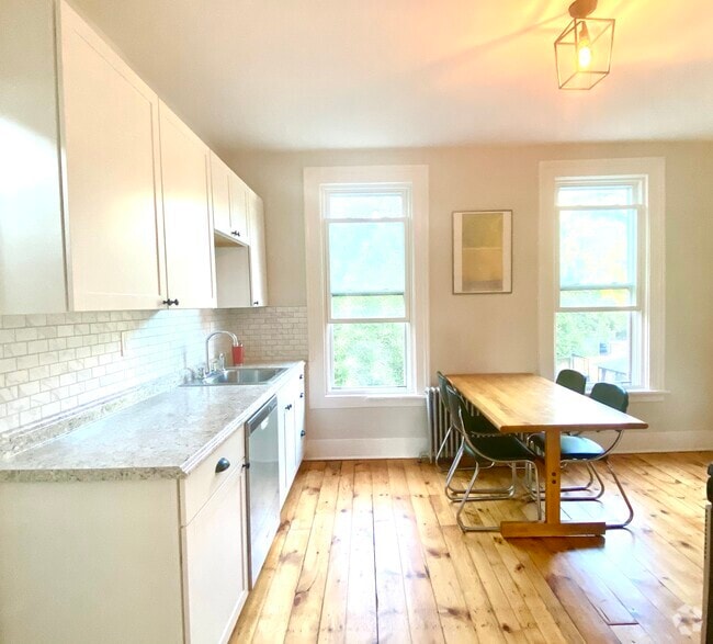 Building Photo - 55 Pearl St Unit 2nd Floor Rental