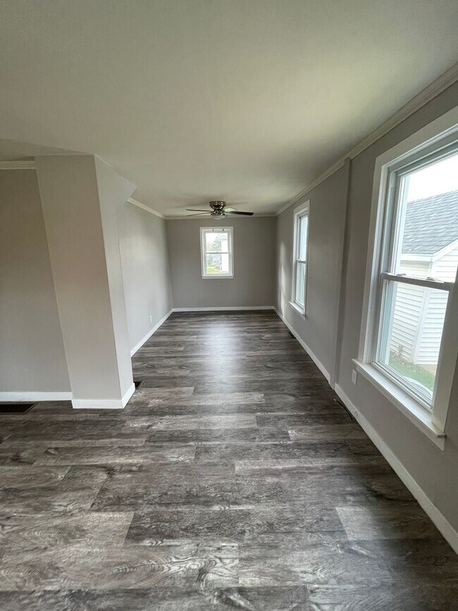 Photo - 2 bd 1 ba house for rent in Hudson, IA