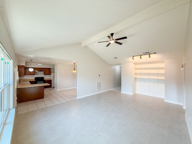 Photo - 5850 Fallengate Dr