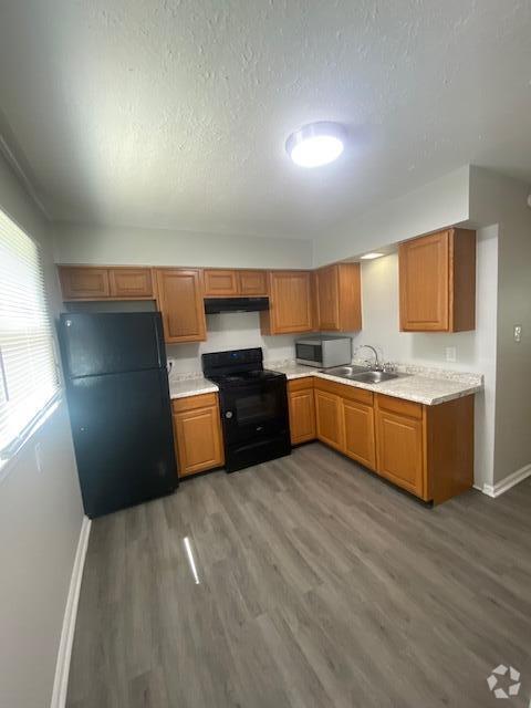 Building Photo - 570 Anniston Dr Rental