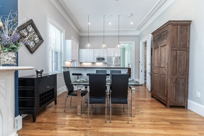 Photo - 748 Tremont St Unit 1