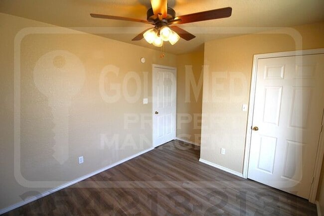 Photo - Cozy 3-bed, 2-bath fourplex now available for rent! - Don't miss out!