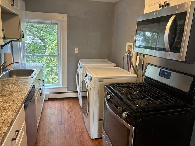 Photo - 14 Pleasant St