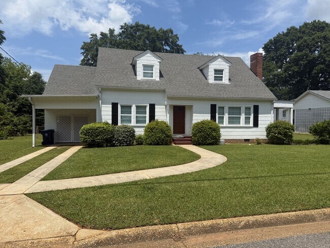 Beautiful 4 Bed 3 Bath Home Fully Furnishe... - Beautiful 4 Bed 3 Bath Home Fully Furnishe...