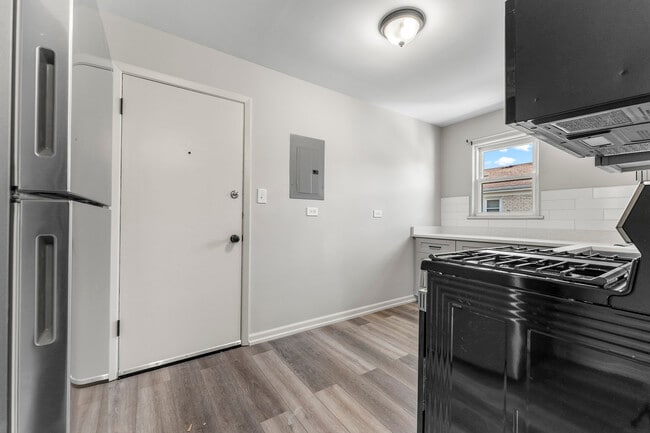 Photo - 740 E North Broadway St Unit C