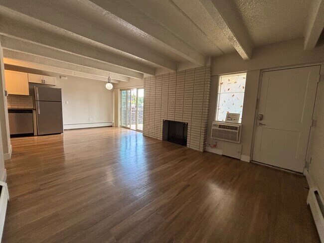 4567 E Yale Ave Unit 207