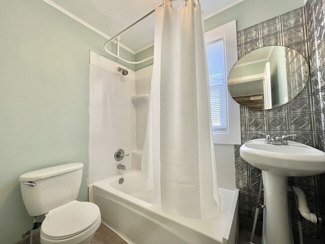 Photo - 15 Swift St Unit B