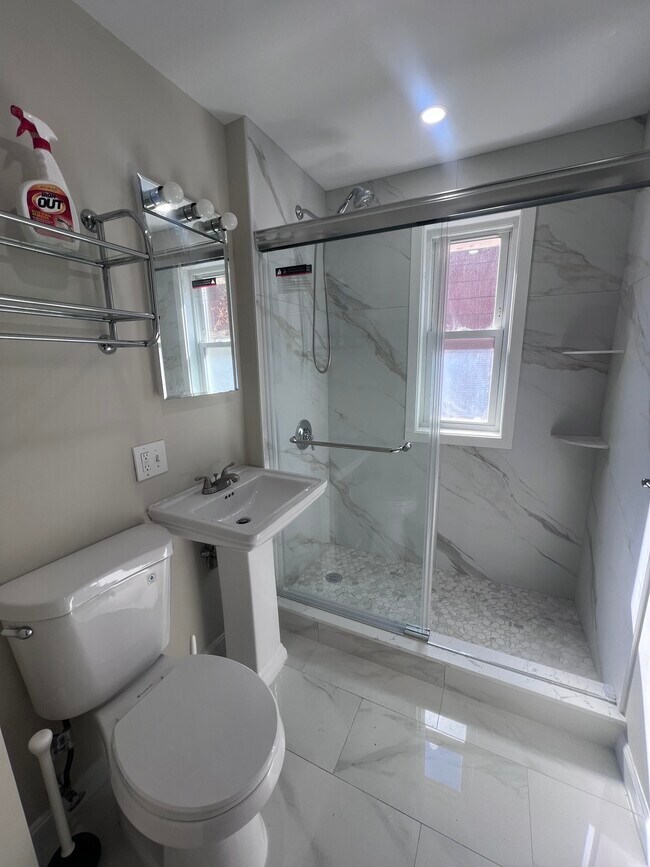 60 Brookside Ave Unit 3