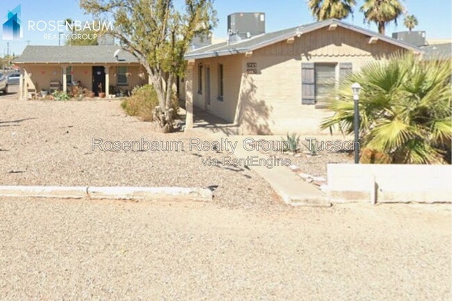 Photo - 1715 N Village Dr