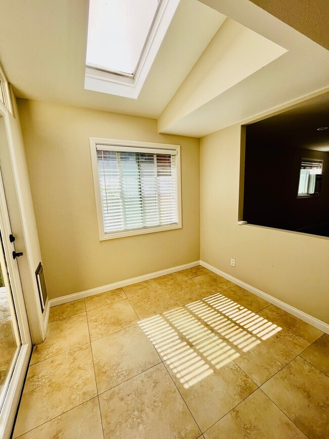 Photo - 618 Woodland Dr