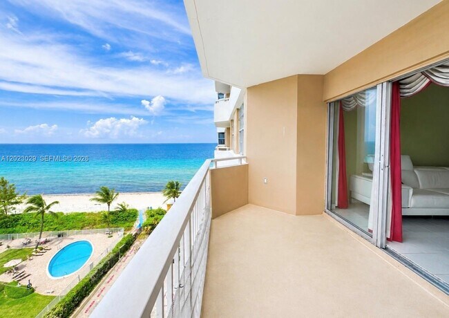 Building Photo - 1950 S Ocean Dr Unit 8K