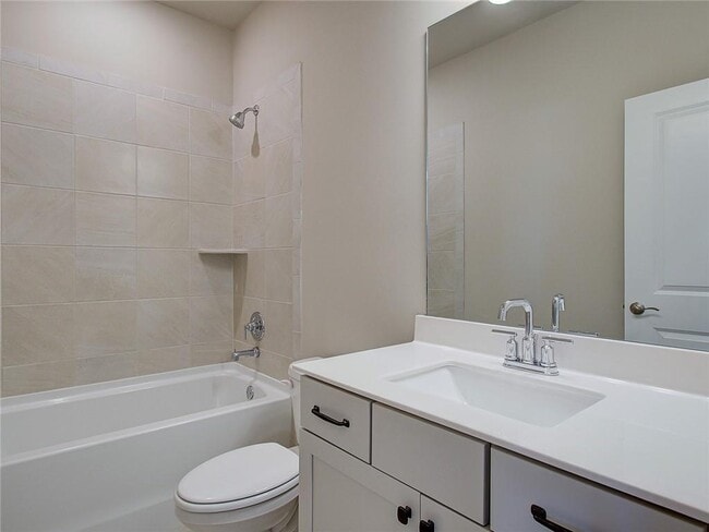 Photo - 1095 Knoxboro Ln
