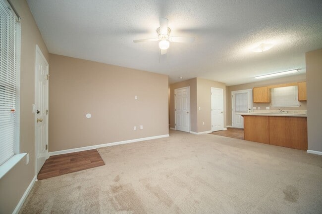 Photo - Private Villa Neighborhood****** Rent $1,0...