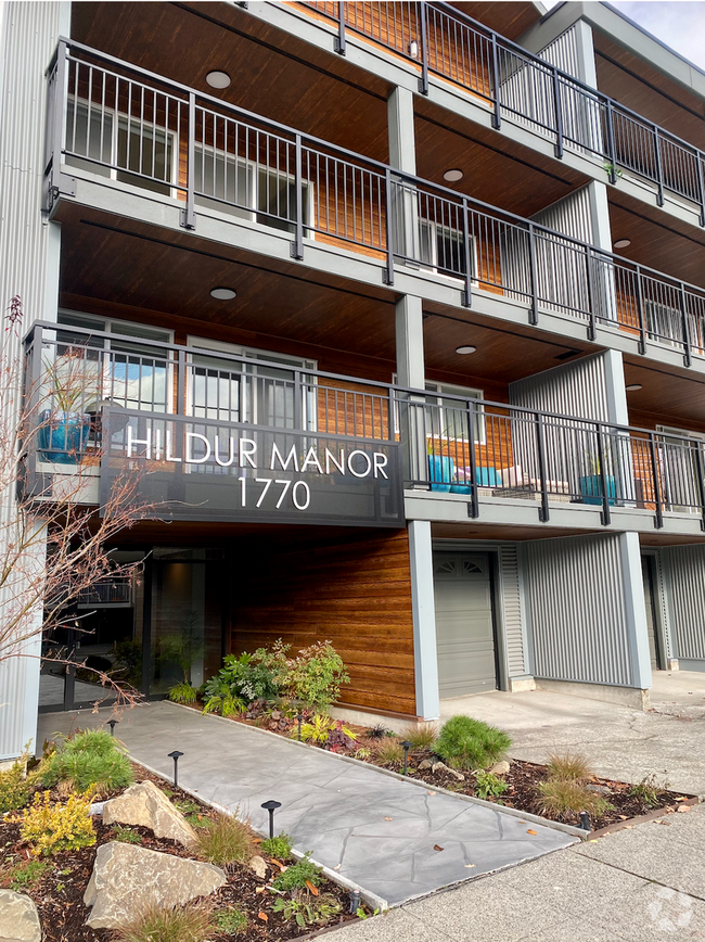 Building Photo - Hildur Manor ~ Ballard Rental