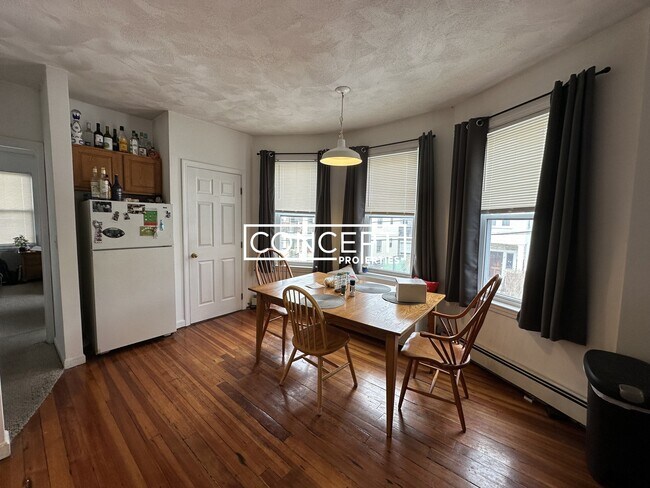 Photo - 58 Mansfield St Unit 2