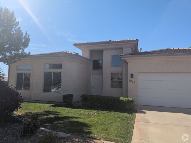 Building Photo - Spacious and Inviting 3-bedroom Rental