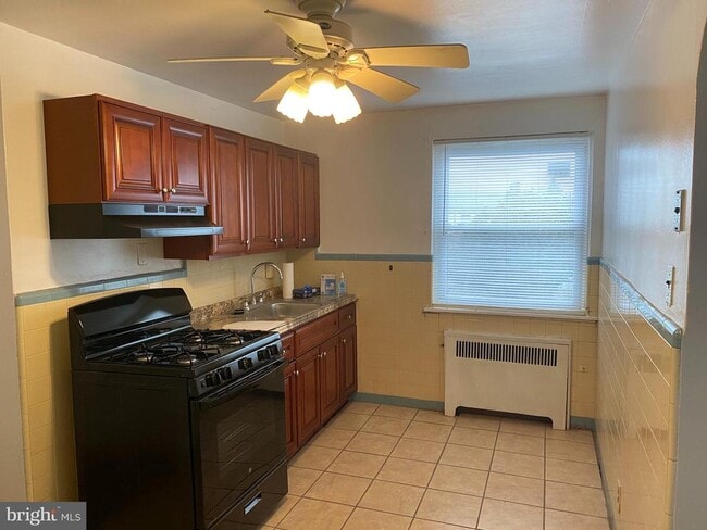 Photo - 6434 Oxford Ave