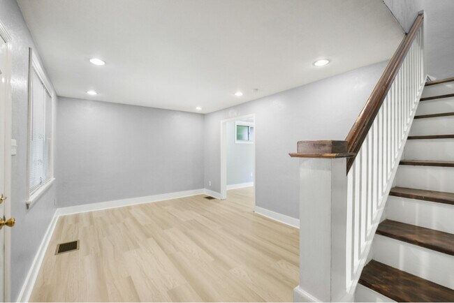Photo - 1939 Fairland St