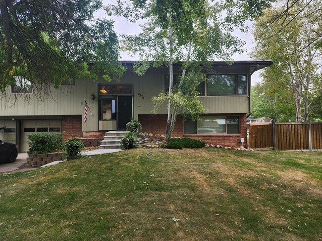 Building Photo - r2911 Unit r2911