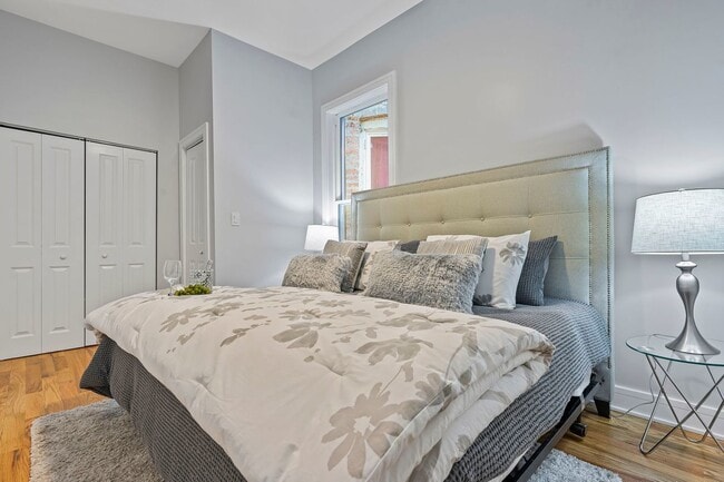 Photo - 6613 S Langley Ave