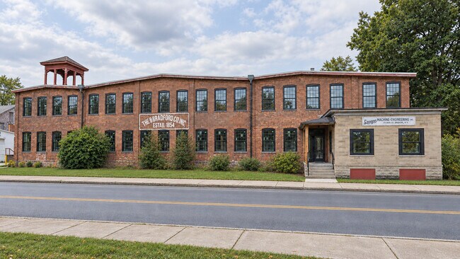 757 Main St