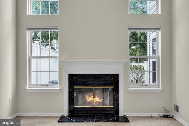 Photo - 206 Sandpiper Ct