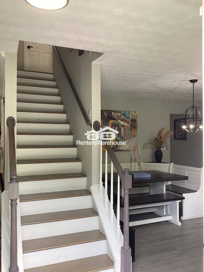 Photo - 11100 Abbotts Station Dr