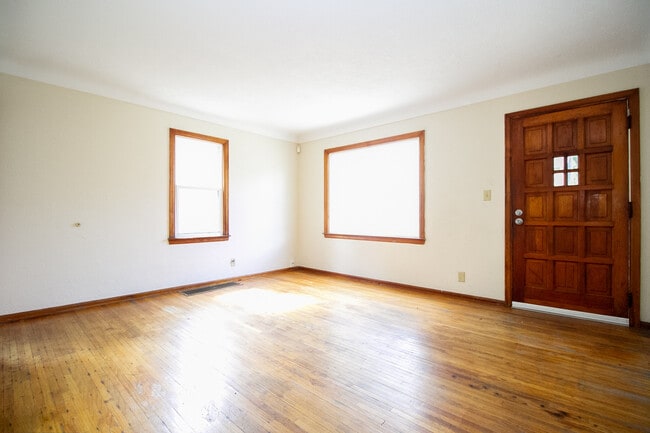 Photo - 1823 Marlow Rd