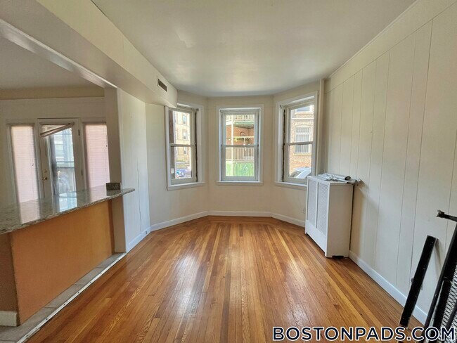 Photo - 1135 Commonwealth Ave Unit 2