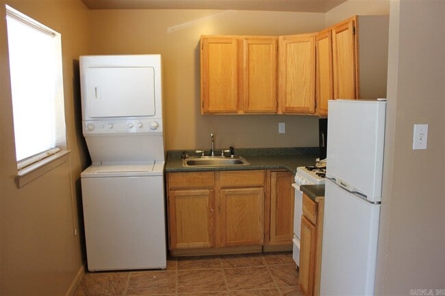 Photo - 1915 W 2nd St Unit 3