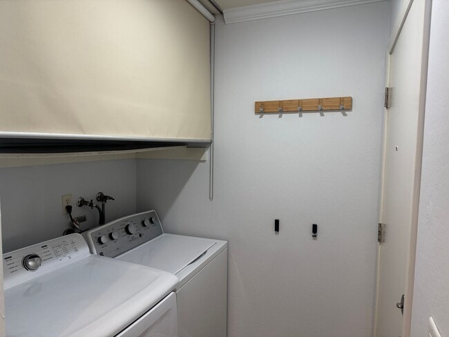 Photo - Gorgeous Lower End Unit with Inside Laundry Available Now!