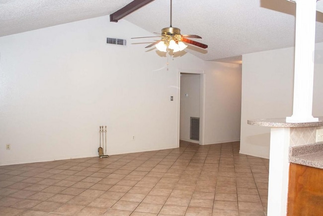 Photo - 9495 Landis Dr