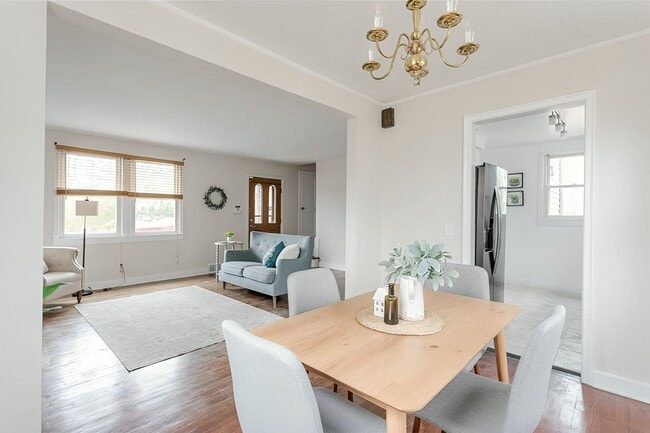 Photo - 205 Lattimore Rd