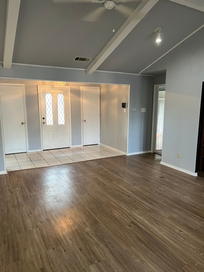 Photo - 2304 Canyon Valley Trl