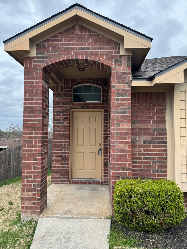 Photo - 13196 Miller Ln