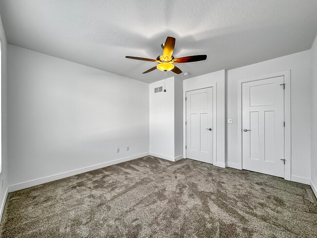 Townhomes at Tanglefoot Crossing
