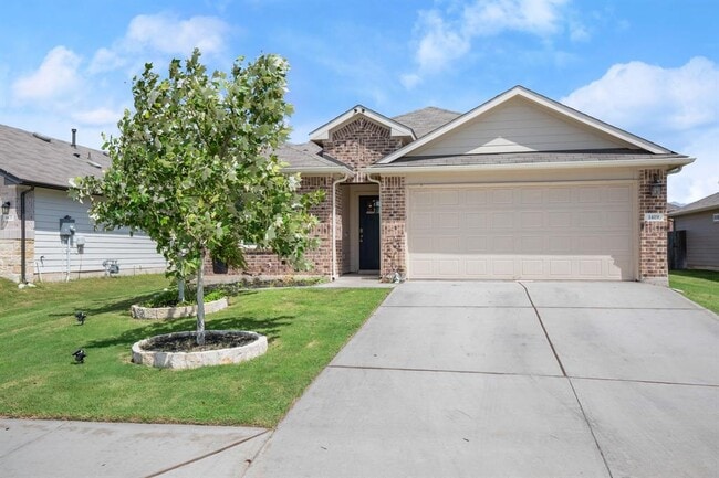 Photo - 1419 Havelock Wy Casa