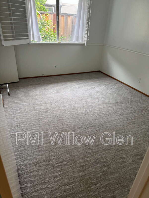 Photo - 140 Belwood Ct