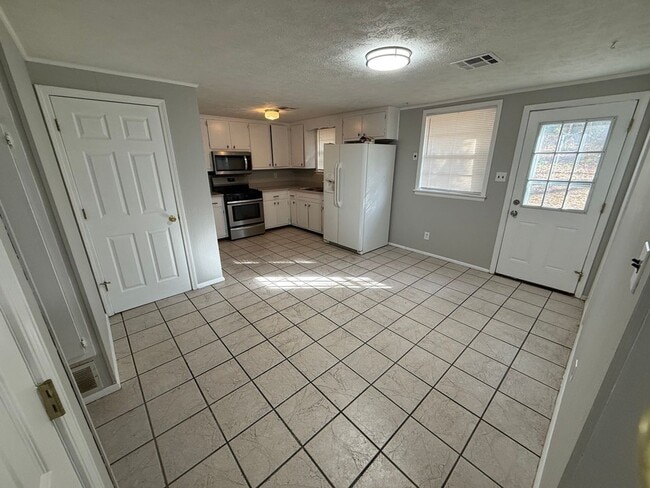 Photo - Charming 3BR/2BA in Prattville