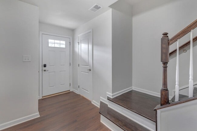 Photo - 2070 Elm Tree Ct
