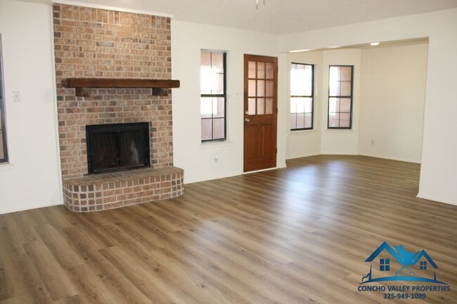 Photo - 1706 Kansas Ave
