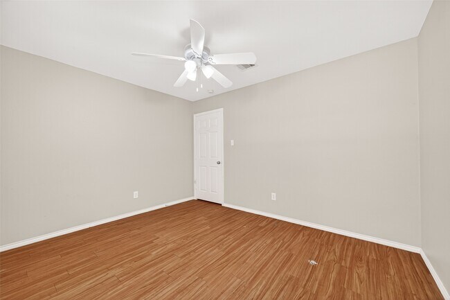 Photo - 16715 Red Falls Cir