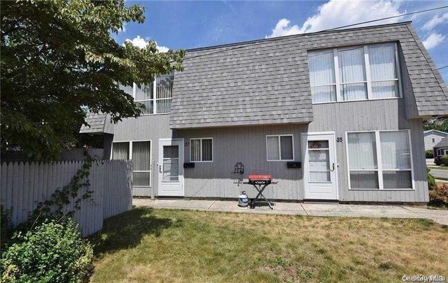Photo - 35 Linwood Rd S