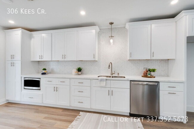 Photo - 306 Kees Cir