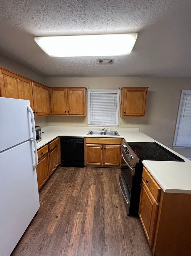 Photo - Conveniently Located 3-Bedroom Home Near A...